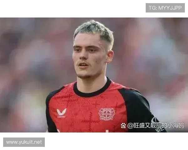 德布劳内 vs 哈维:中场组织核心的历史地位对比 德布劳内 vs 哈维:中场组织核心的历史地位对比