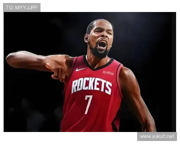 杜兰特赛场上杀神，下了场居然能这样随便穿衣服？没谁了！